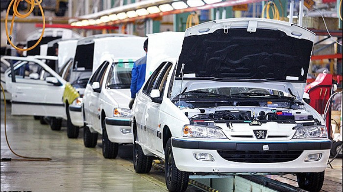 Iranians Boycott Domestic Cars