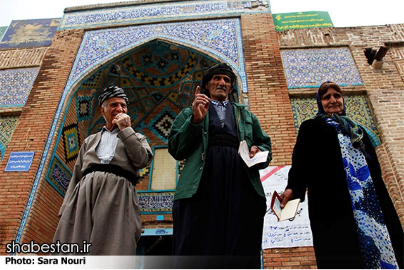 Across the Country, Iranians Vote in the Second Round of Parliamentary Elections