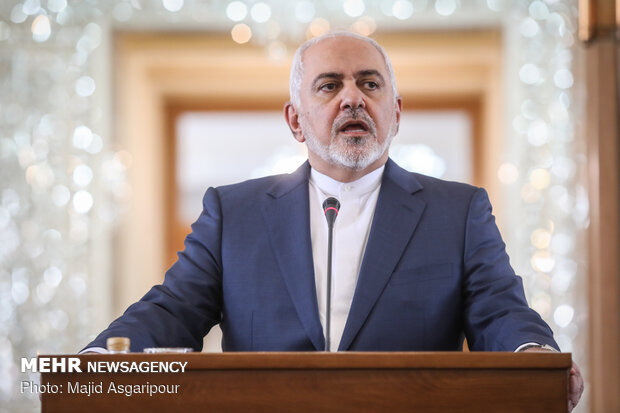 Zarif condemns U.S. sanctions on neighboring Turkey