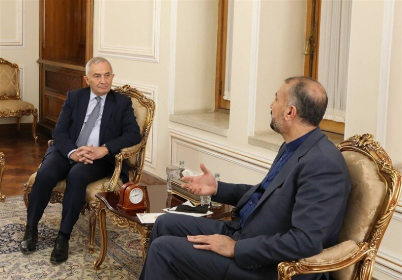 Iranian FM, BSEC chief talk about improving collaboration