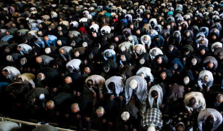 Iran&rsquo;s Friday Prayers: Criticism of the government in full force