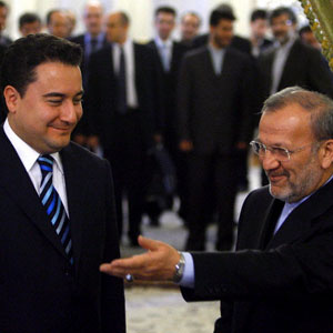 سفر نه چندان سیاسی احمدی نژاد به ترکیه