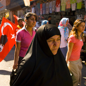 ترکیه حجاب به سر کرد