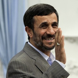 وقتی احمدی نژاد پیشگو می‌شود