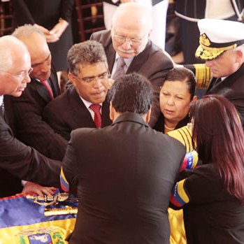 از غیبت اعراب در تشیع جنازه چاوز تا انتقادهای روسیه