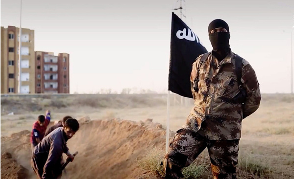 عقب‌نشینی داعش در عراق و پیشروی در سوریه