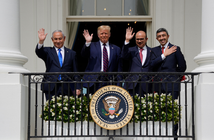 ترامپ با میانجی گری در روابط اسرائیل-اعراب، ایران را تهدید می کند؟ ​​​​​​​