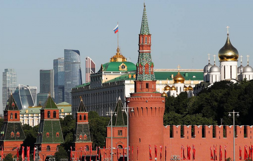مسکو به تهران هشدار می دهد در واشنگتن تلاش می کند