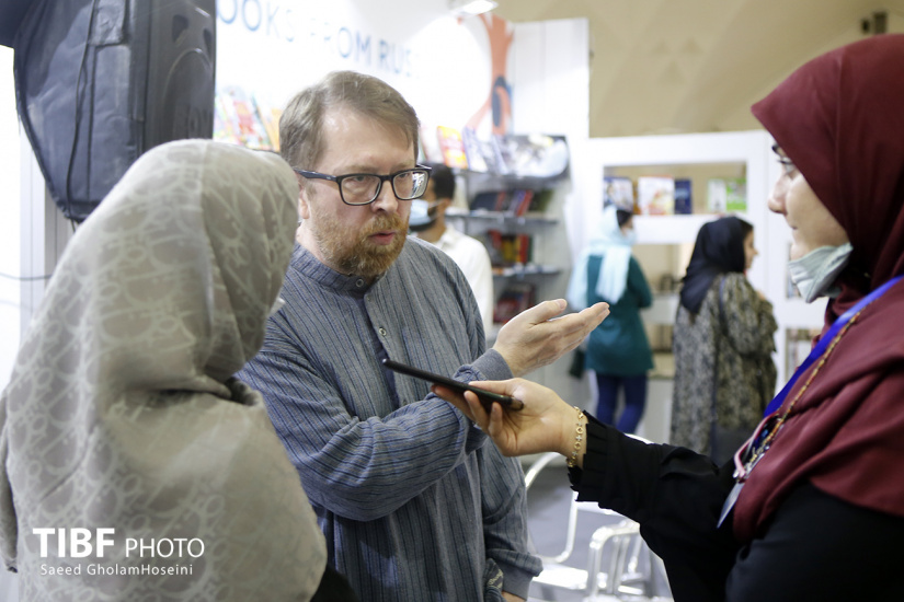 تجربه نمایشگاه کتاب تهران از زبان نویسنده روس