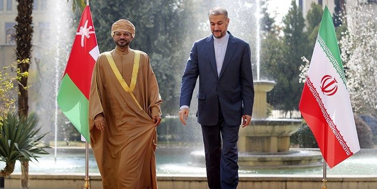 تکاپوهای عمان در میانه جنگ