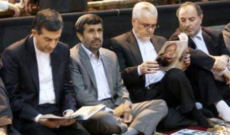 رابرت فیسک:شاید احمدی نژاد استعفا دهد!