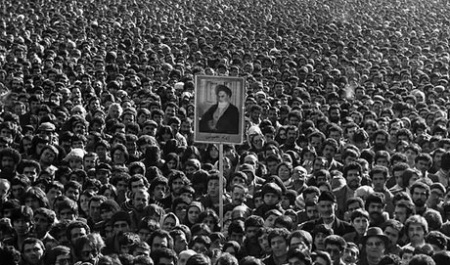 انقلاب ایران، نمایش روحیه ایستادگی در برابر غرب بود 