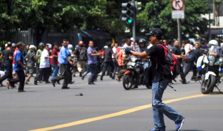 حملات جاکارتا؛ به دستور داعش یا تحت تاثیر آن؟