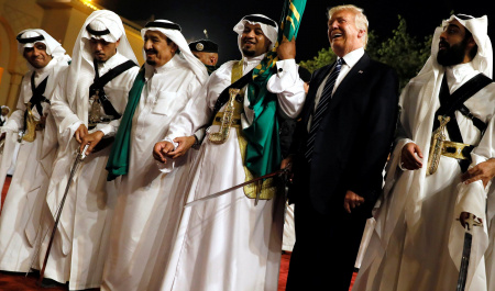 ترامپ از رابطه با عربستان سه هدف را دنبال می کند