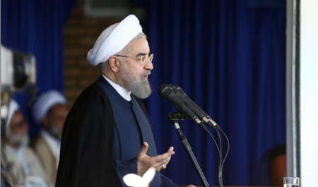 متزلزل کردن دولت روحانی به نفع غرب نیست
