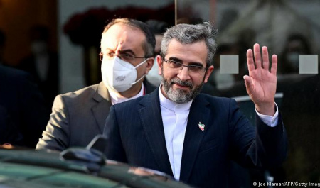 ایران بیش از غرب به مذاکرات امید دارد